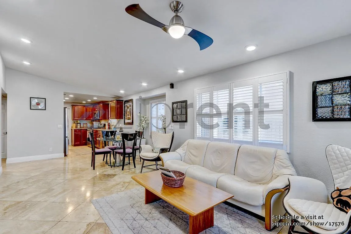 4 bed, 1600 sqft, $3,950 — Photo 3