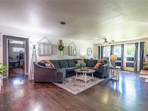 5th image of 363 S Woodale Ave