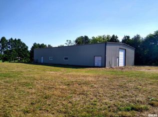 39 Bushwack Rd, Golconda, IL 62938