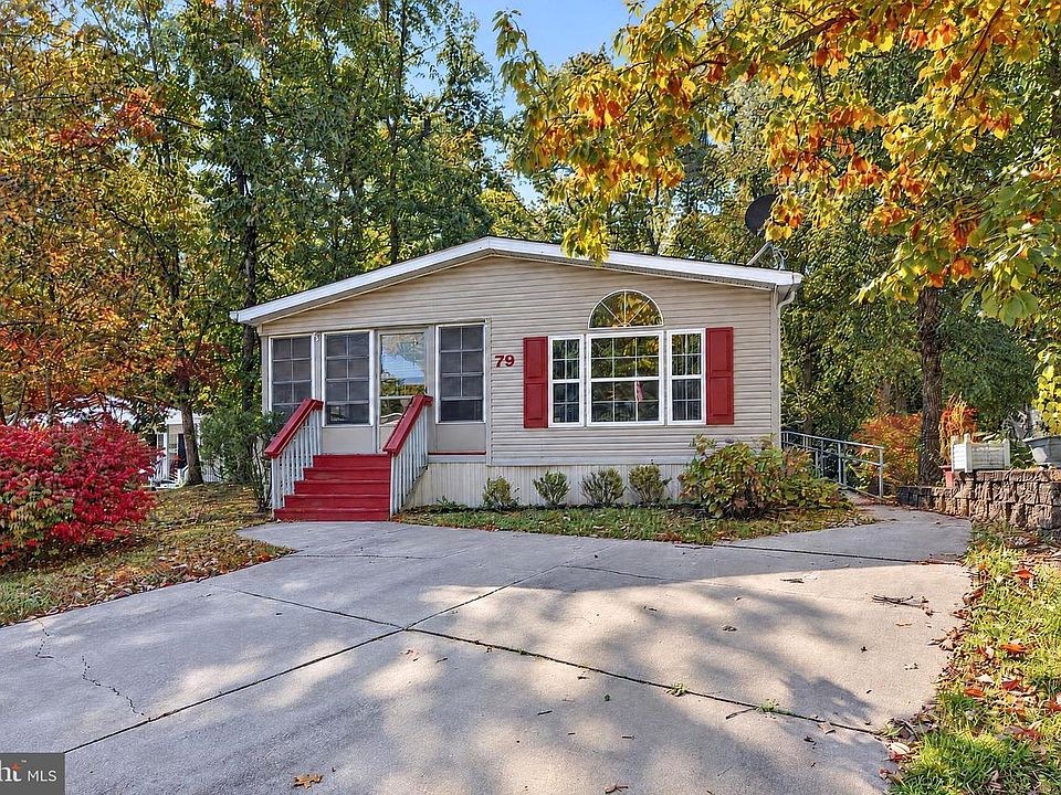 1st image of 79 Shenandoah Dr