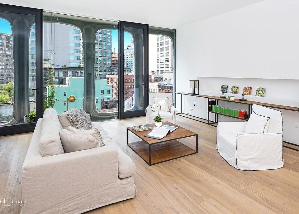 1st image of 325 W Broadway APT 7A