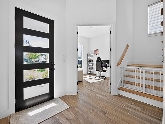 4th image of 1825 Asti Ln