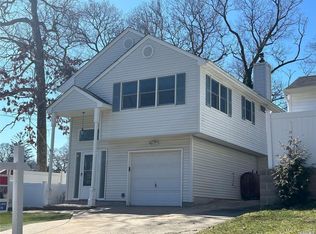92 Olive St, Lake Grove, NY 11755