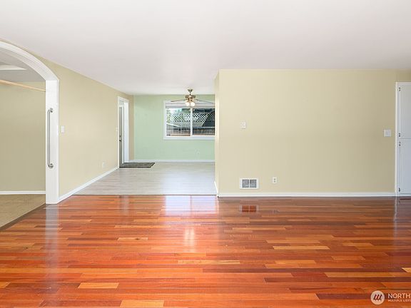 5th image of 1717 S F Street