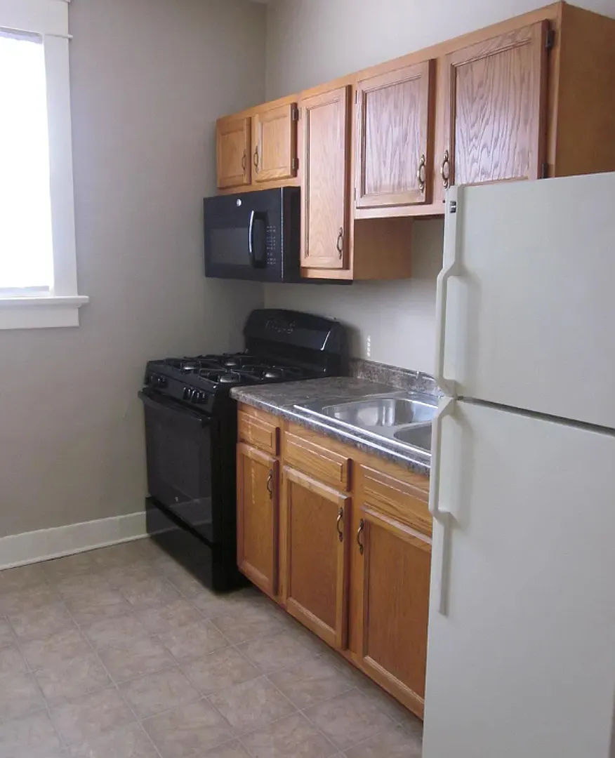 801 Grace Avenue — Photo 3