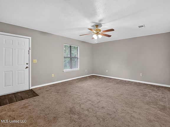 5th image of 4525 Whitehaven Dr #Ab