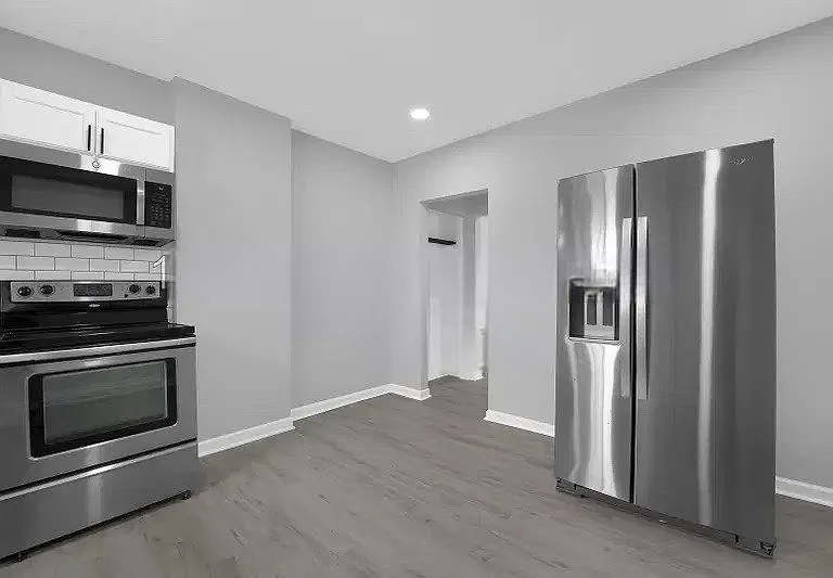 1593 Cleveland Ave #2 — Photo 11