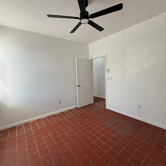 501 Athens St #A & B — Photo 9