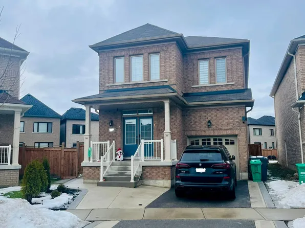 27 Bachelor St, Brampton, ON L7A 5B1