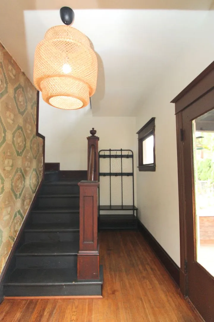 Charming St Johns Classic 4 Bed/2 Bath Craftsman 4-Square — Photo 3