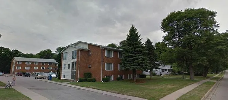 Pine Ridge Apartments — Photo 1