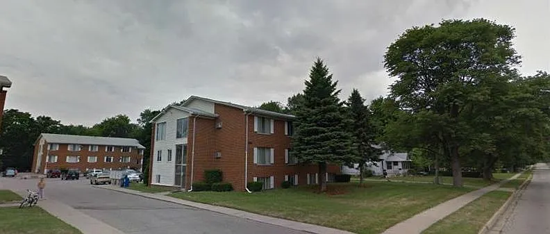 Pine Ridge Apartments
