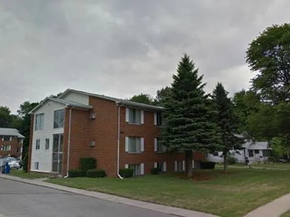 Pine Ridge Apartments