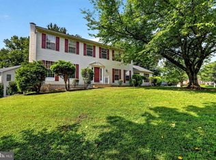 19319 Plummer Dr, Germantown, MD 20876