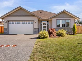 3373 Marygrove Dr, Courtenay, BC V9N0E7