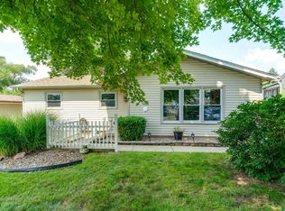 306 Bridgewood Dr, Antioch, IL 60002