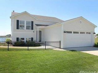 109 Lake Ridge Dr, Mason, MI 48854