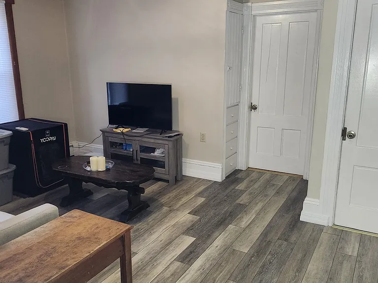 87 Branch St #2D — Photo 10