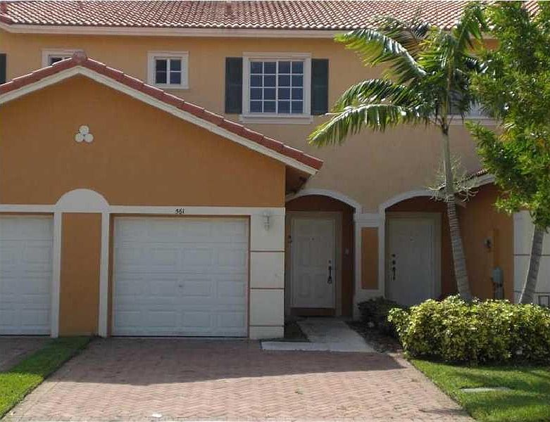 1st image of 561 St Tropez Lane #561