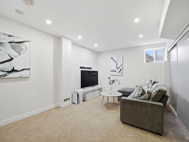 1330 Altona Rd #1 — Photo 31