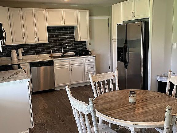 5th image of 155 Tram Ln