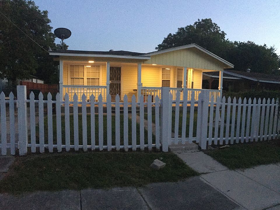 1st image of 118 Vickers Ave