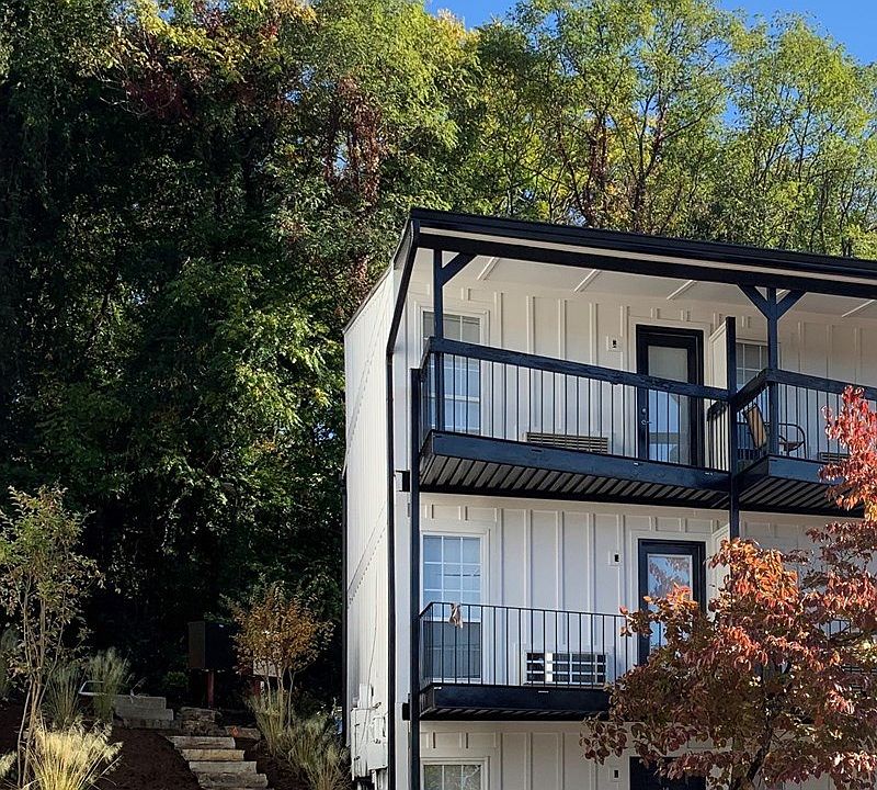 1st image of 2004 City Vista Way #612S-H8