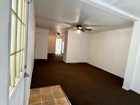 520 Knowles Ln