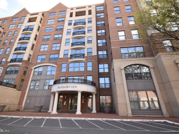 485 Harbor Side St APT 604, Woodbridge, VA 22191