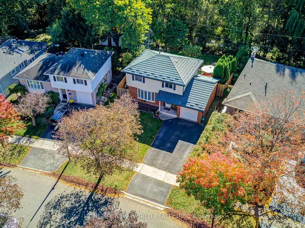 346 Melores Dr, Burlington, ON L7L 4T8