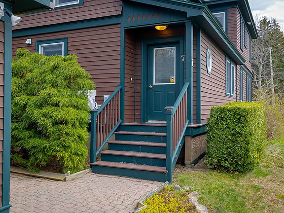3rd image of 1 Upper Dunbar-Seal Harbor