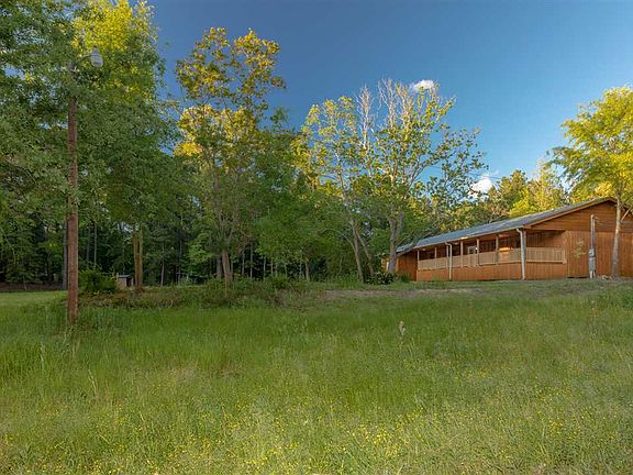 2nd image of 205 Sweet Gum Ln