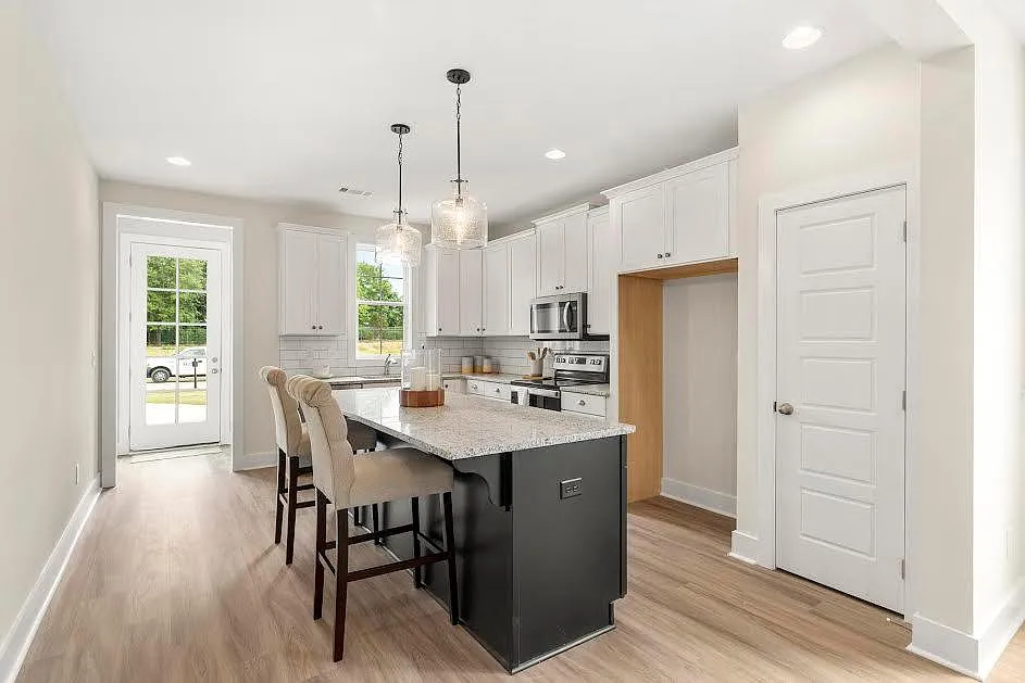 Building Photo - 702 Cyprus Cove Dr