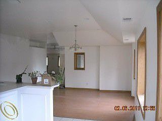 4th image of 9244 Villa Crest Dr