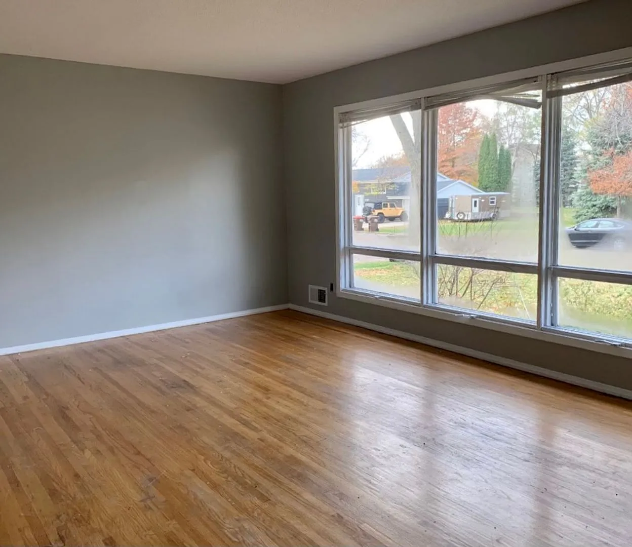 Amazing 4 bedroom house in St. Paul Park! — Photo 2