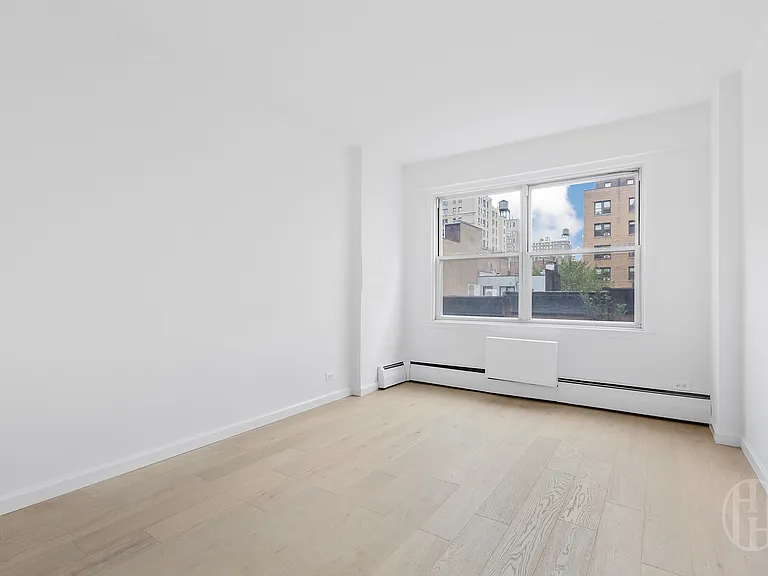 308 W 103rd St #5G — Photo 4
