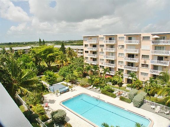 5th image of 2601 S Roosevelt Blvd APT 109B