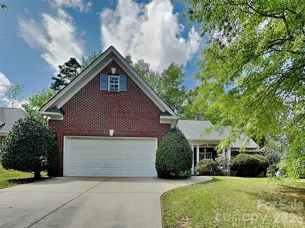 1004 Sentinel Dr, Indian Trail, NC 28079