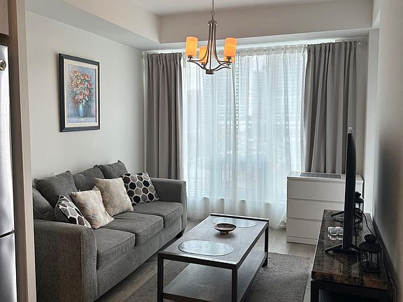 3rd image of 8868 Yonge St #610E