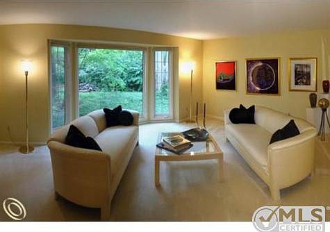 living_room.jpg