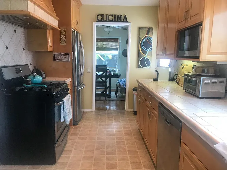 21405 Evalyn Ave — Photo 5