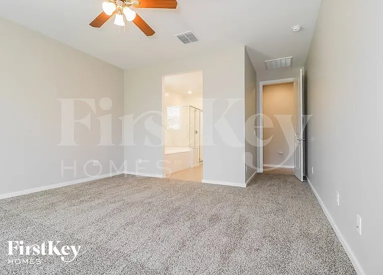 13581 N 141st Ln — Photo 9