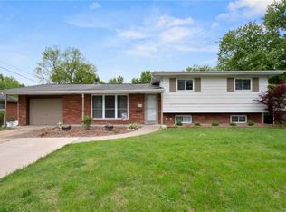 210 Sheraton Dr, Belleville, IL