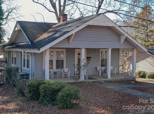 444 8th Ave SE, Hickory, NC 28602