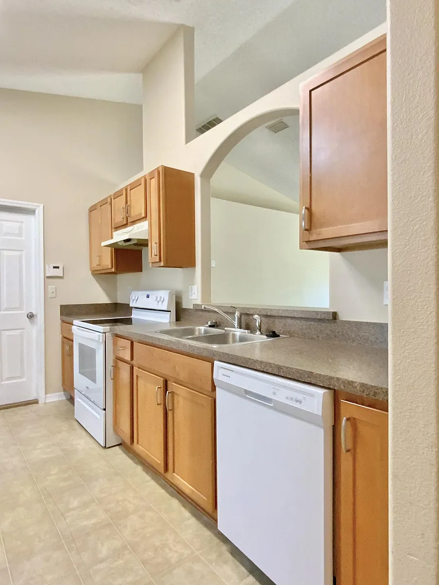 Building Photo - 48 Karas Trl