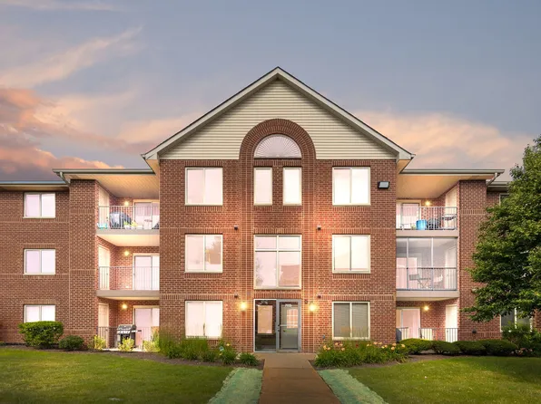 7025 Heritage Cir APT 1B, Orland Park, IL 60462