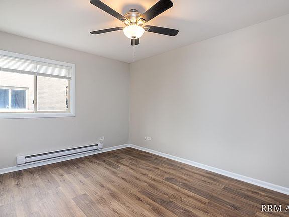 3rd image of 615 W Park Ave #1A