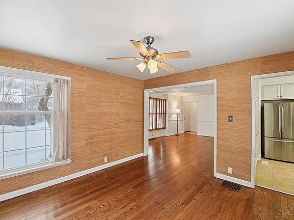 5th image of 335 Albion Ave