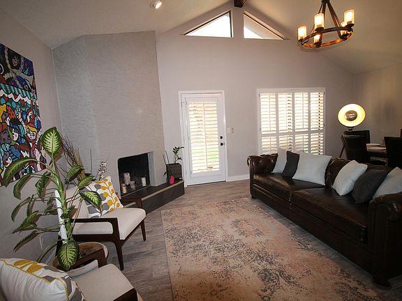 3rd image of 7016 Villa Hermosa Dr