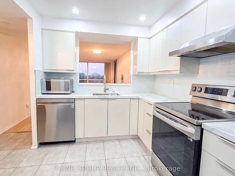 4725 Sheppard Ave E #516 — Photo 9